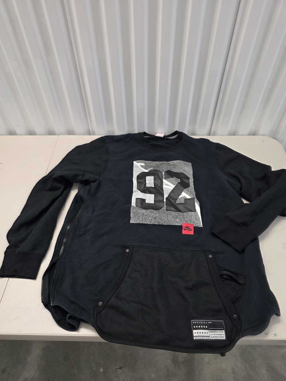 Nike Air 92 1992 Black Long Sleeve Pullover Sweatshirt Men's Size XL.